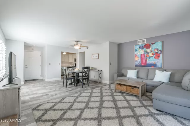 MLS: 6614928 Condo For Sale