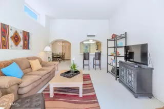 Photo #1: 6614944 Listing