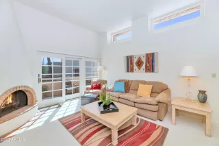 Photo #4: 6614944 Listing