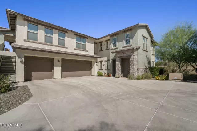 MLS: 6615086 Condo For Sale