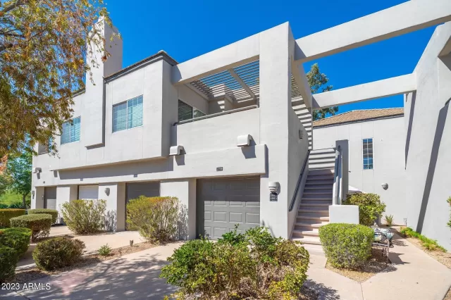 MLS: 6615188 Condo For Sale