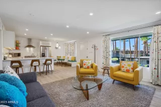 Photo #1: 6615242 Listing 