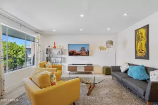 Photo #2: 6615242 Listing 