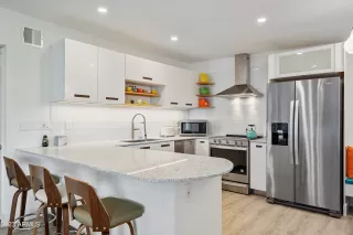 Photo #5: 6615242 Listing 