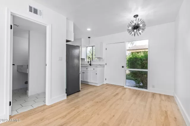 MLS: 6615316 Condo For Sale