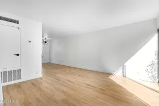 Photo #2: 6615316 Listing