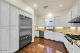 Photo #2: 6615324 Listing 