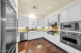 Photo #3: 6615324 Listing 