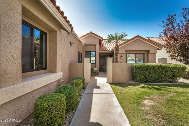 MLS: 6615372 Condo For Sale