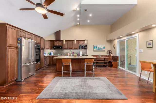 MLS: 6615377 Condo For Sale