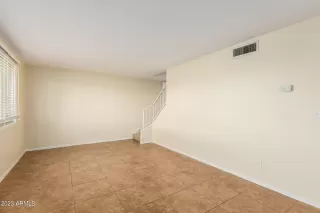 Photo #4: 6615543 Listing