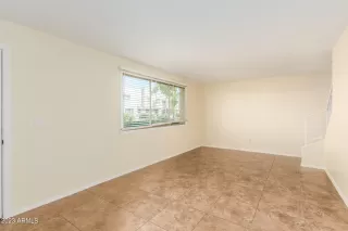 Photo #5: 6615543 Listing