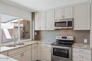 Photo #6: 6615816 Listing