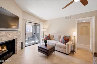 Photo #2: 6615884 Listing 