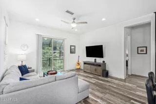 Photo #5: 6616510 Listing