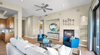 Photo #5: 6616596 Listing