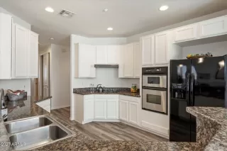 Photo #6: 6616738 Listing