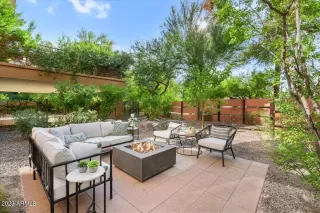 Photo #6: 6616781 Listing