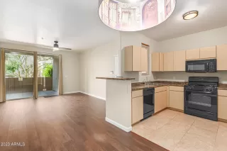 Photo #4: 6616806 Listing