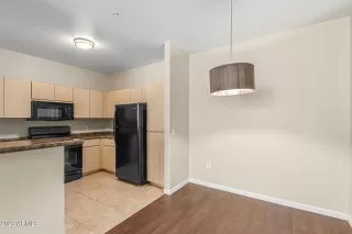 Photo #6: 6616806 Listing