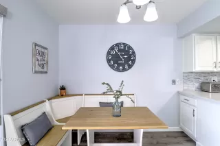 Photo #2: 6616834 Listing