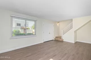 Photo #6: 6617032 Listing