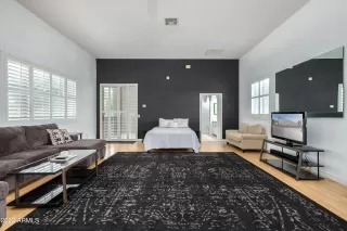 Photo #1: 6617257 Listing 