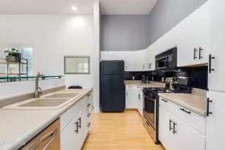 Photo #3: 6617257 Listing 