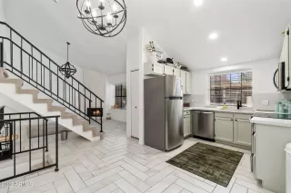 Photo #5: 6617458 Listing