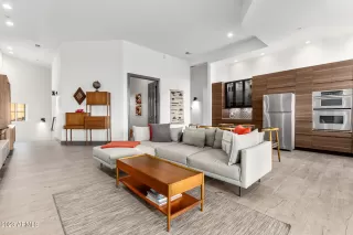 Photo #5: 6617537 Listing