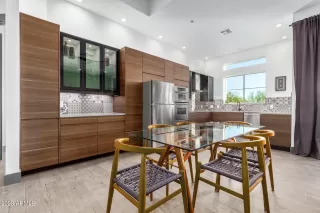 Photo #6: 6617537 Listing