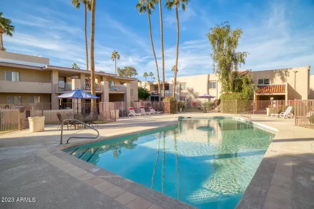 MLS: 6617622 Condo For Sale