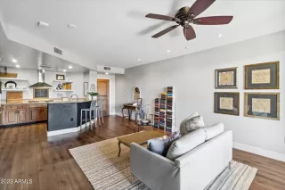 Photo #3: 6617720 Listing