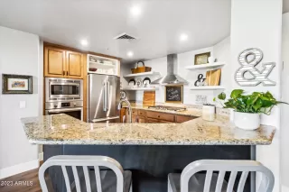 Photo #6: 6617720 Listing