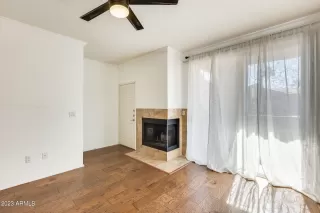 Photo #6: 6617892 Listing