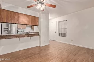 Photo #5: 6617951 Listing 