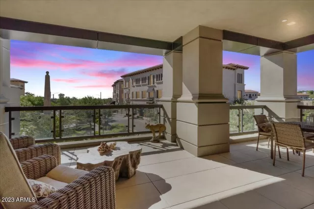 MLS: 6618261 Condo For Sale