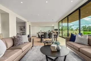 Photo #6: 6618408 Listing 