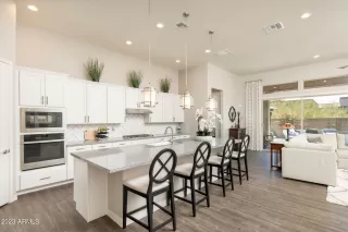 Photo #2: 6618828 Listing