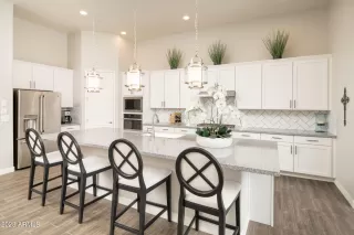 Photo #3: 6618828 Listing