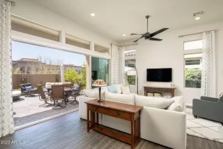 Photo #5: 6618828 Listing