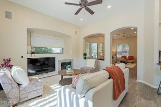 Photo #5: 6618878 Listing 