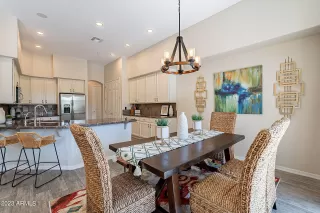 Photo #6: 6618878 Listing 