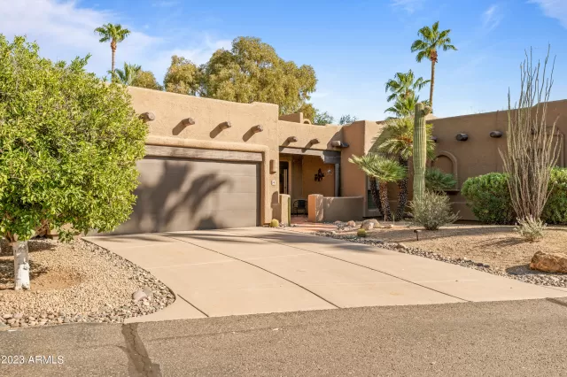 MLS: 6618976 Condo For Sale