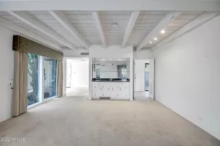 Photo #5: 6618998 Listing