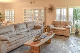 Photo #6: 6619418 Listing 