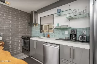 Photo #5: 6619766 Listing 