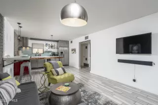 Photo #6: 6619766 Listing 