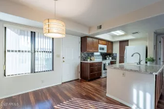 Photo #4: 6619816 Listing 