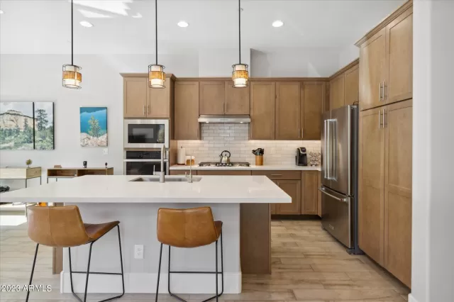 MLS: 6619914 Condo For Sale